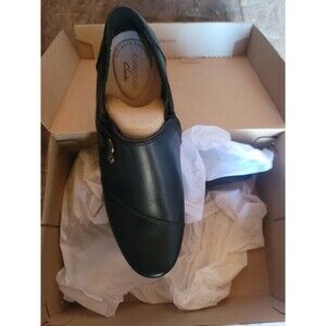 NIB, Clark's women's ankle boots